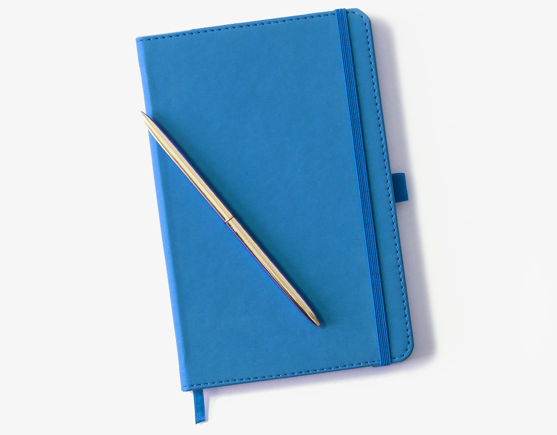 perforation-detail_1 Blue faux leather notebook with a gold metal pen