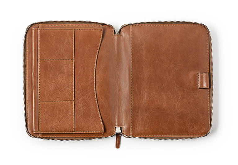 A5 Zipped Folder