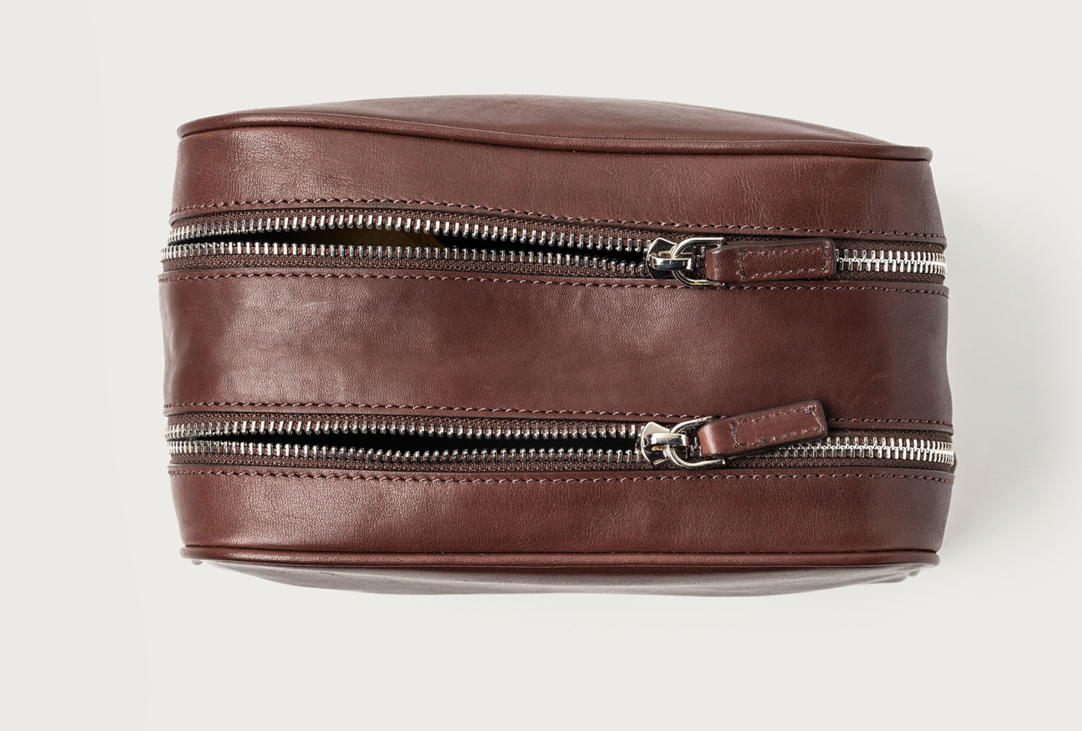 Customisable-wash-bag-detail-3