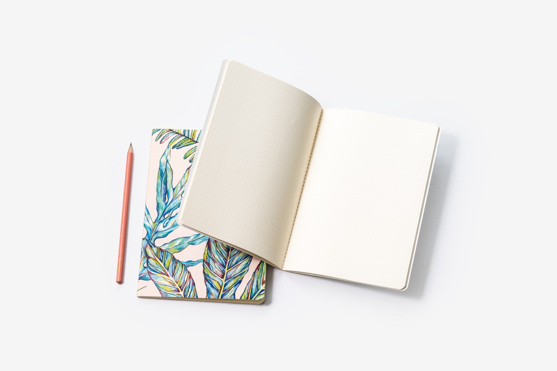 Plant Illustrated Cahiers
