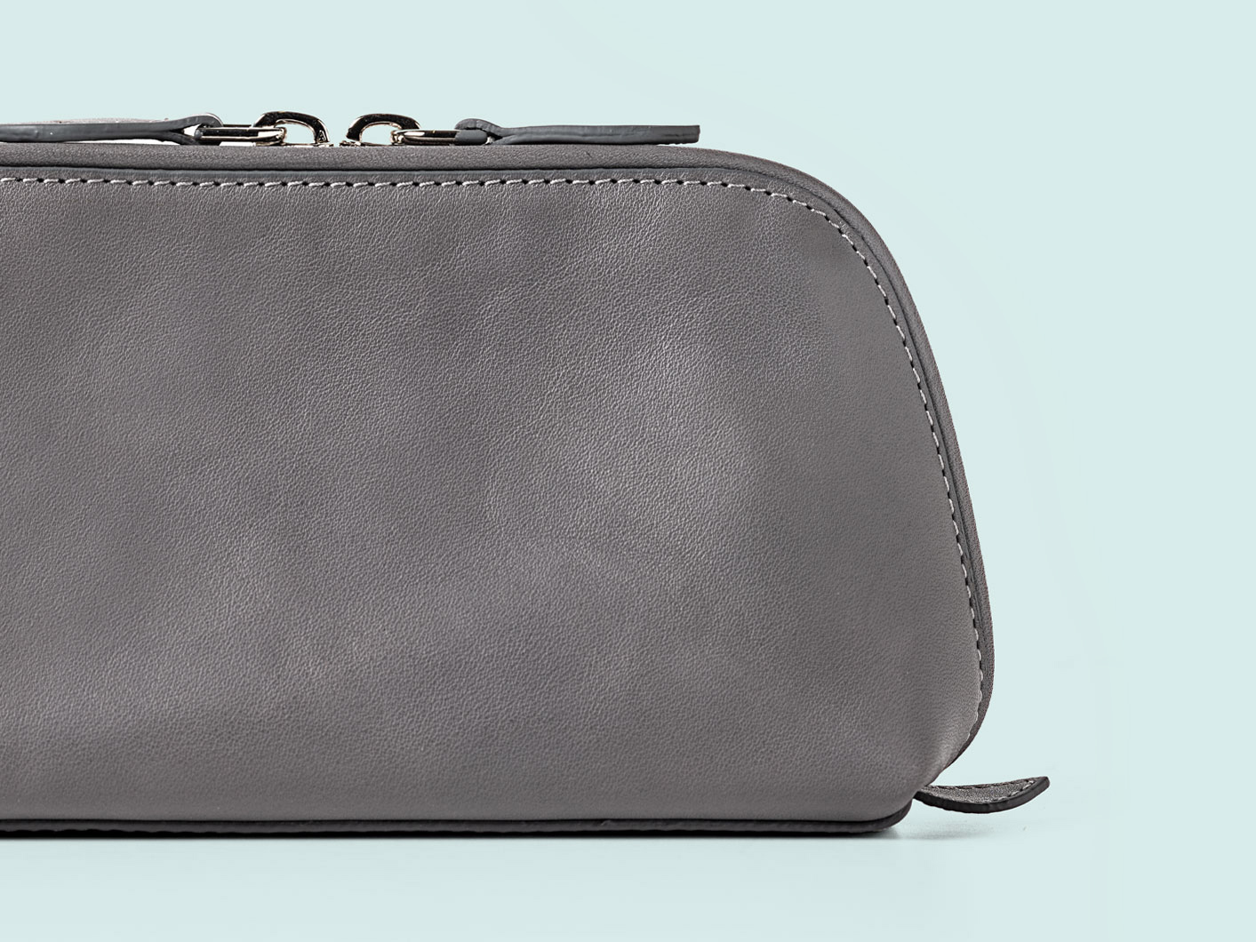 Cosmetic-bag-detail-2